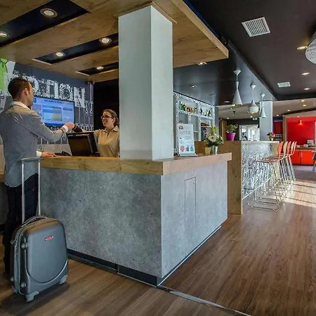 Отель Ibis Budget Sud
