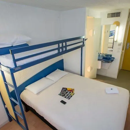Ibis Budget Sud Отель 2*